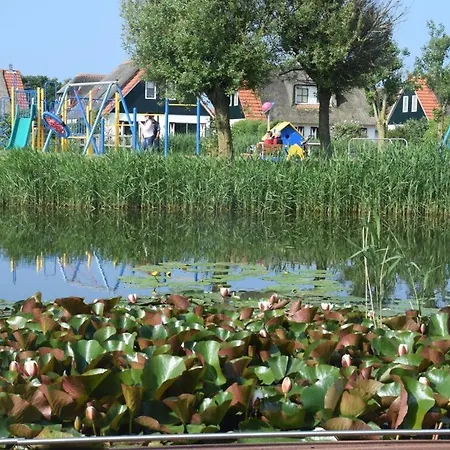 Ferienhaus Buitenplaats 79 *
